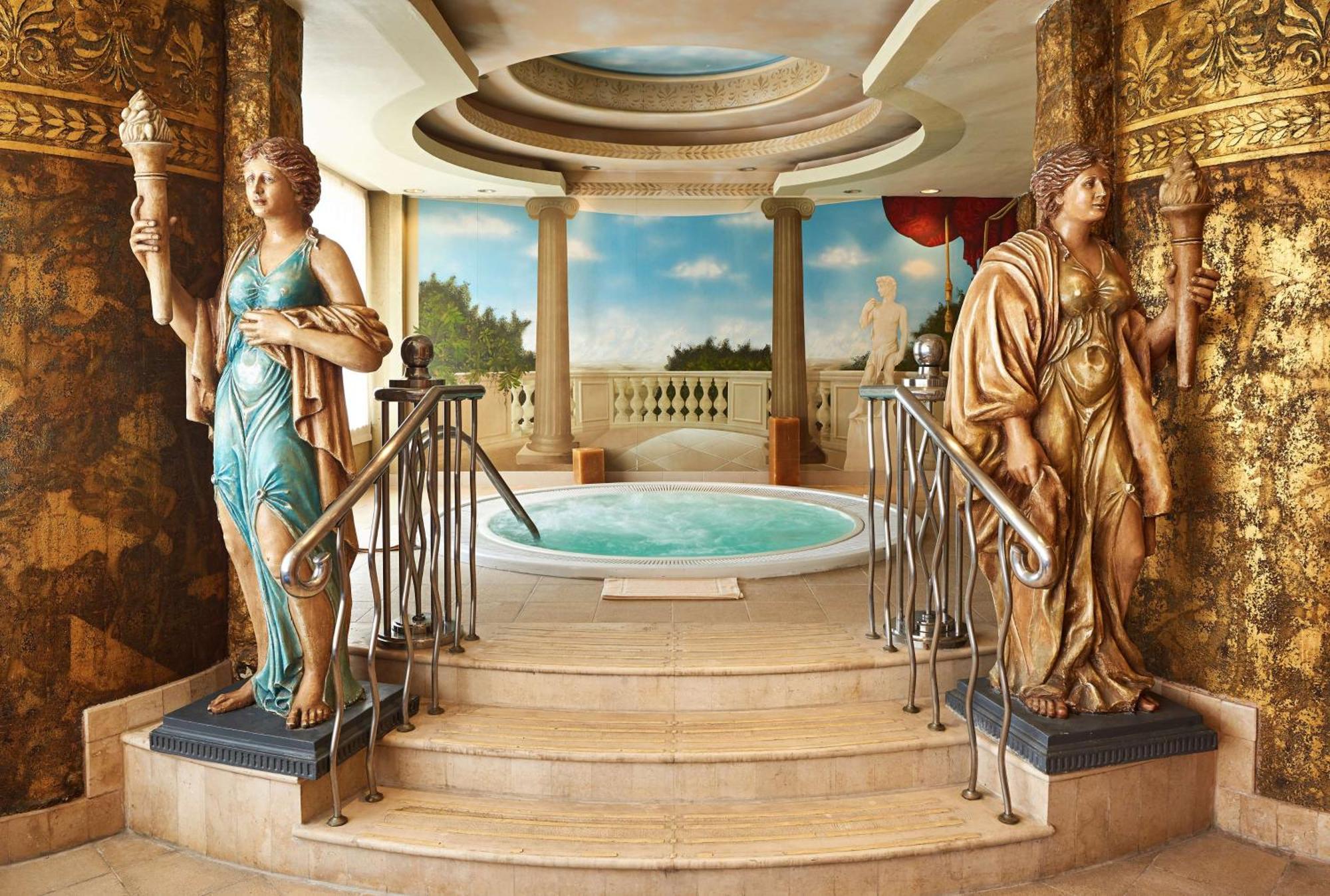 מלון Hilton Cairo Grand Nile מראה חיצוני תמונה The spa at the Taj Mahal Palace, Mumbai