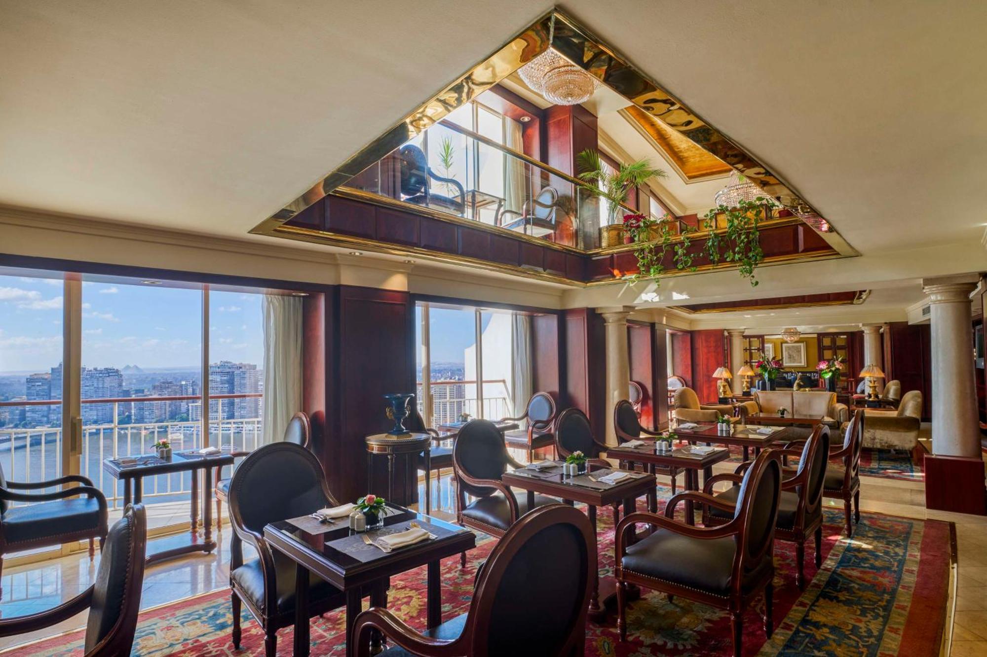 מלון Hilton Cairo Grand Nile מראה חיצוני תמונה The Club Lounge at the Conrad Hilton Cairo