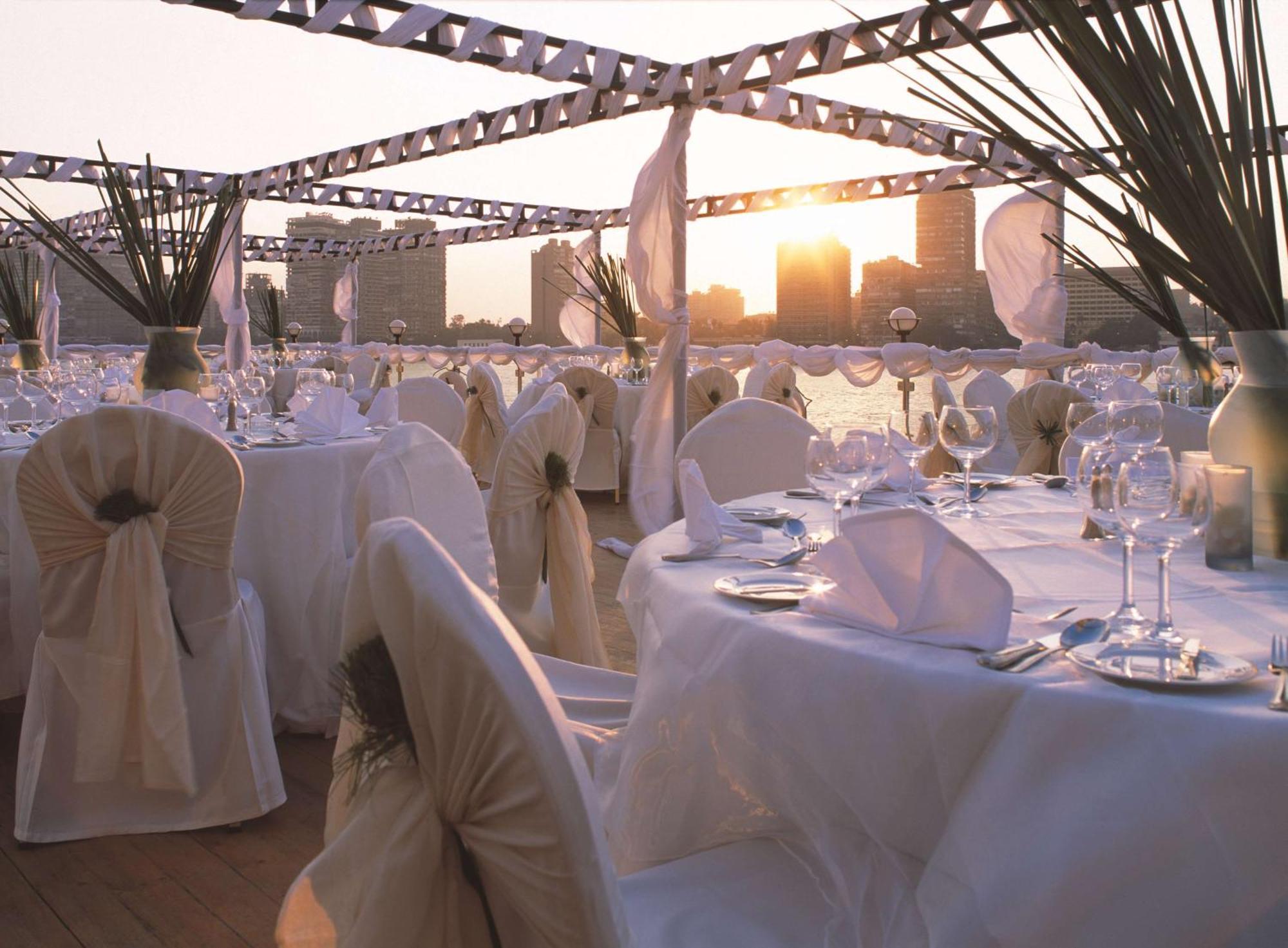 מלון Hilton Cairo Grand Nile מראה חיצוני תמונה The Terrace