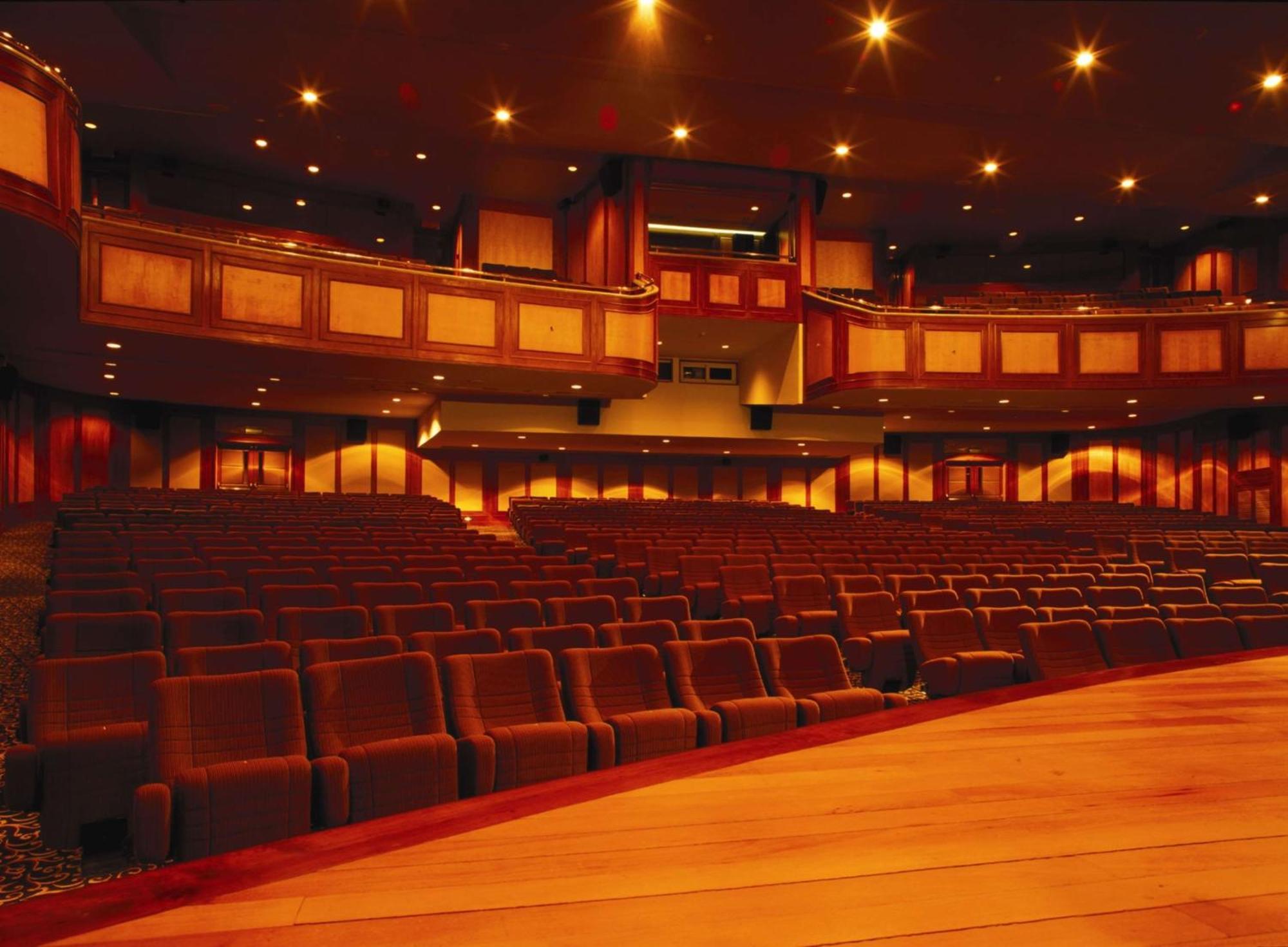 מלון Hilton Cairo Grand Nile מראה חיצוני תמונה The interior of the main theatre