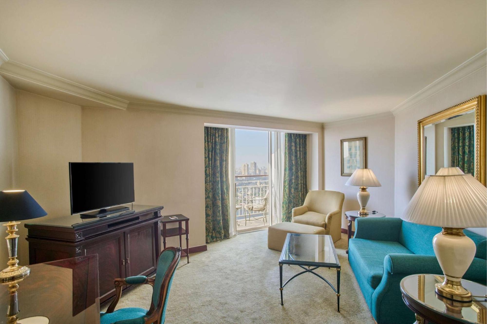 מלון Hilton Cairo Grand Nile מראה חיצוני תמונה Living room