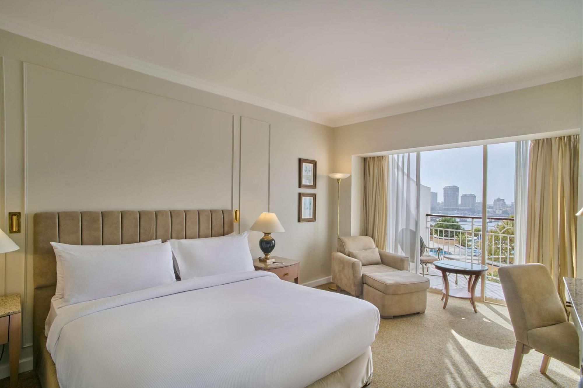 מלון Hilton Cairo Grand Nile מראה חיצוני תמונה A room at the hotel